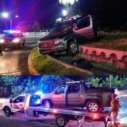 Apatzingán: Mujer Cabo del ejército impacta y sube con su camioneta al monumento de La Cultura