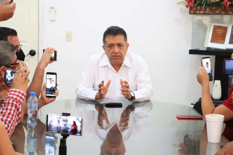 JLCL difunde gestoría de infraestructura urbana en Apatzingán