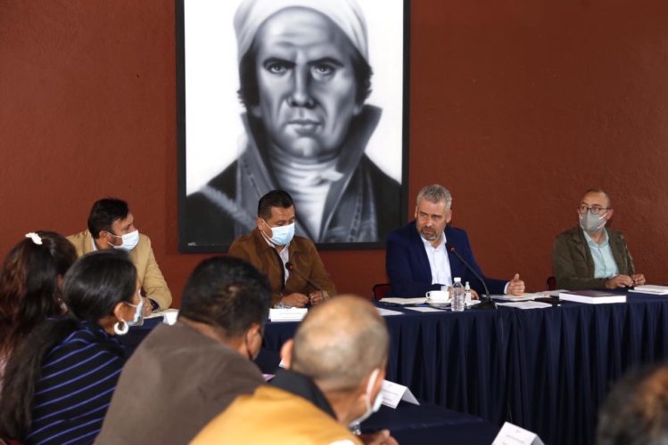 Bedolla reconstruye relación gobierno-pueblo autónomo de Cherán