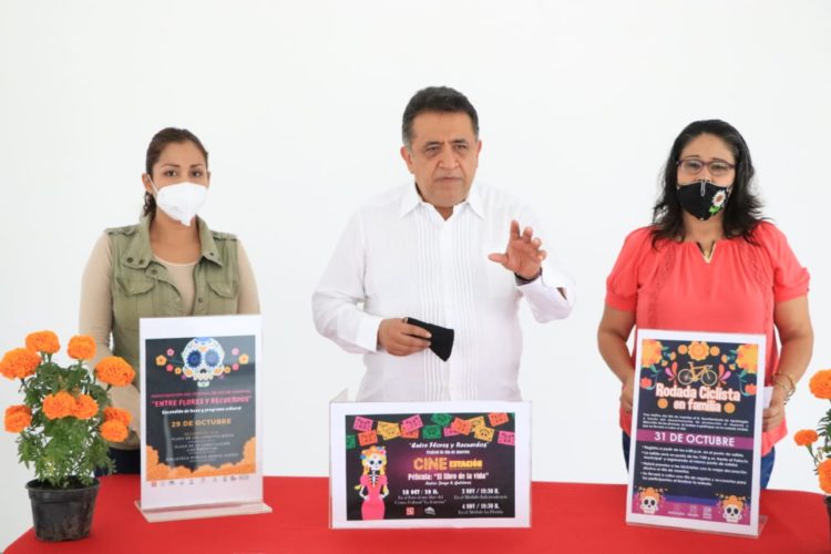 Presentan programa completo de "Día de Muertos", en Apatzingán