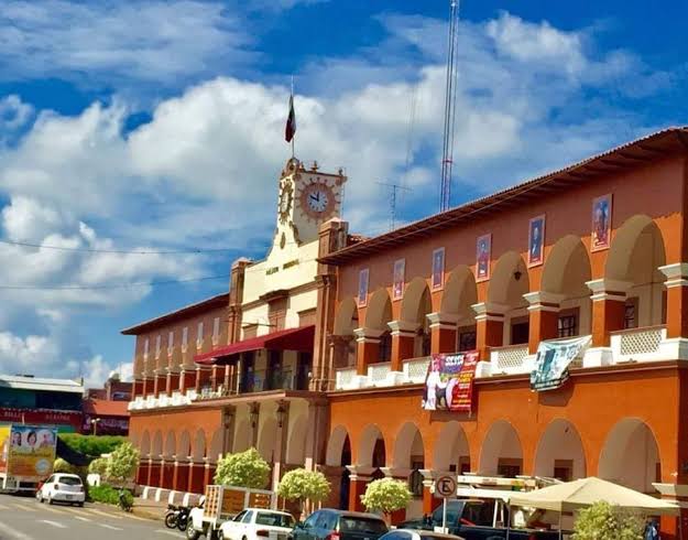 FGE investiga toma de palacio municipal de Apatzingán