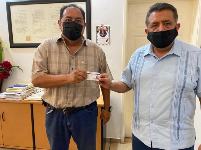 Apatzingán: vigente la distribución de credenciales en el Inapam