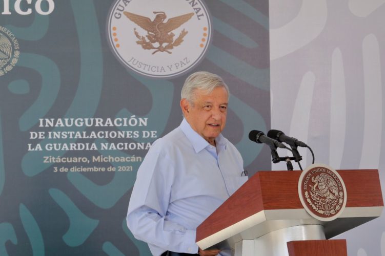 López Obrador incluye a Michoacán en programa para regularizar vehículos "chocolate"