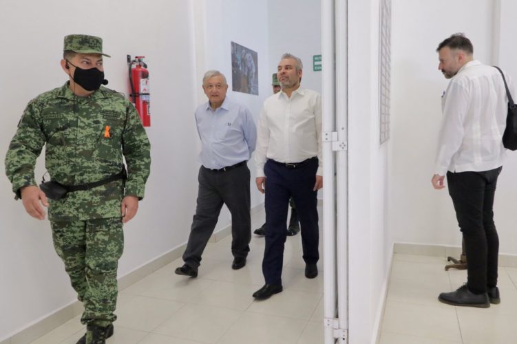 Inauguran AMLO y Bedolla Cuartel 33 de la Guardia Nacional, en Michoacán*