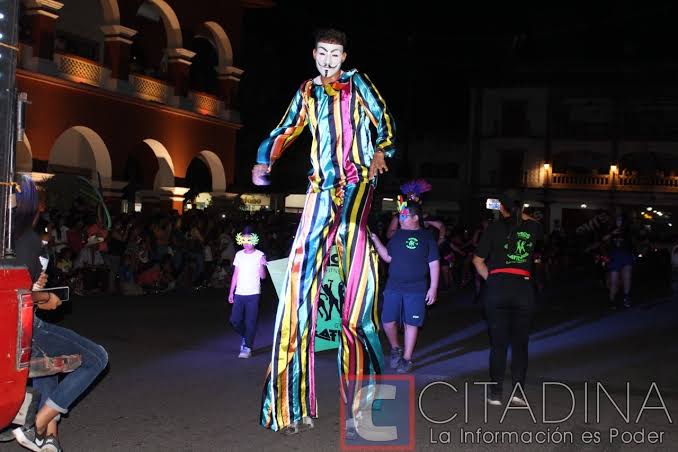 Invitación masiva al Martes de Carnaval en Apatzingán; omisión de medidas sanitarias