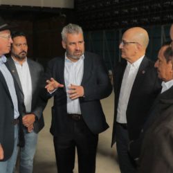Unidos, los michoacanos y Embajada de EU daremos impulso al agro y turismo: Bedolla