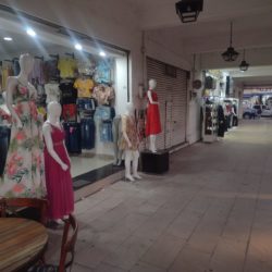 Comerciantes de Apatzingán contratan seguridad privada para contrarrestar asaltos