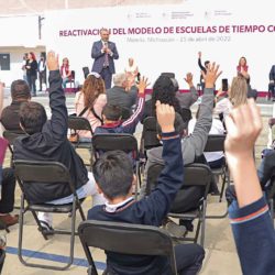 Reactiva Bedolla Escuelas de Tiempo Completo, en Michoacán