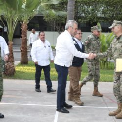 Encabeza gobernador de Michoacán reunión de seguridad en Apatzingán 