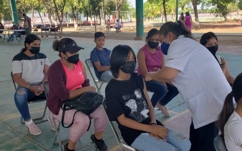 Se aplicarán 13 mil dosis contra Covid-19, en población de 12 a 17 años 
